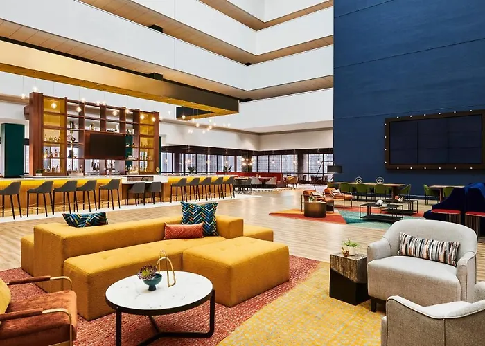 Voco Downtown - Riverwalk By Ihg