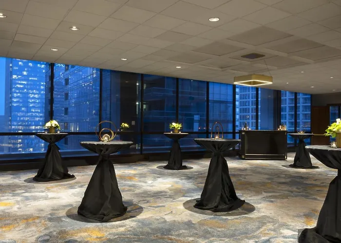 Hotel Voco Downtown - Riverwalk By Ihg