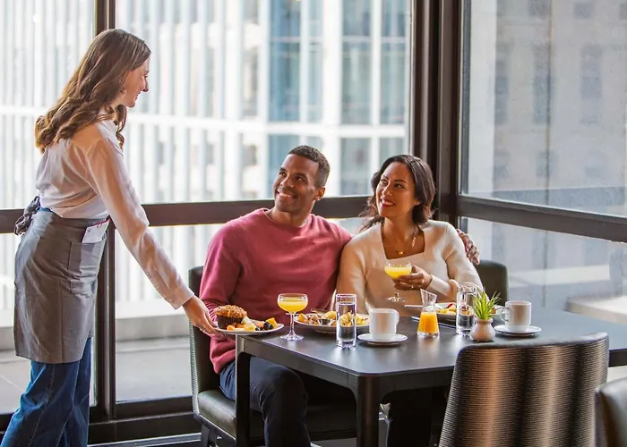 Voco Downtown - Riverwalk By Ihg Chicago