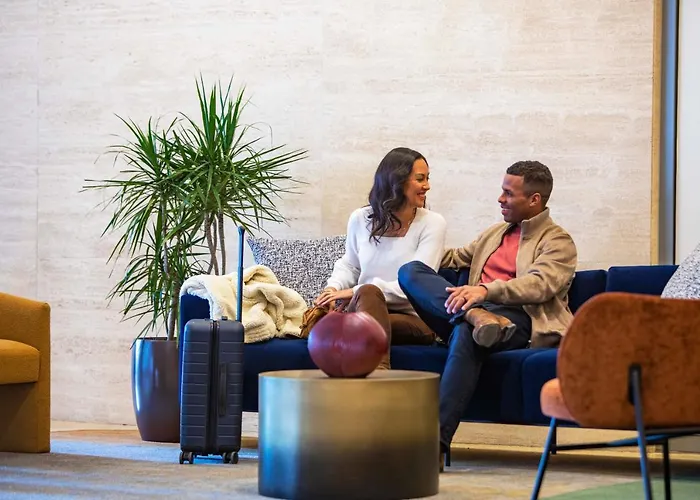 Voco Downtown - Riverwalk By Ihg