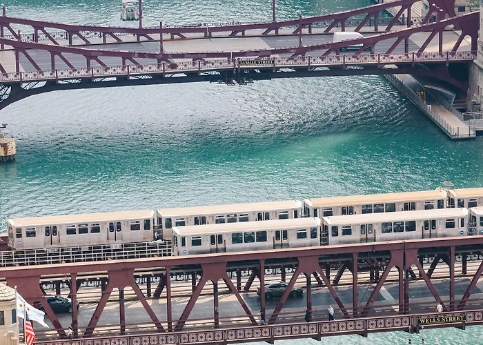Voco Downtown - Riverwalk By Ihg Chicago
