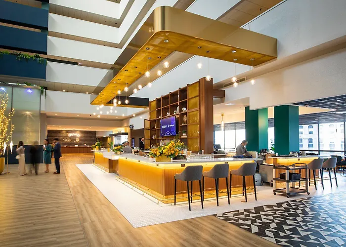 Voco Downtown - Riverwalk By Ihg Hotel
