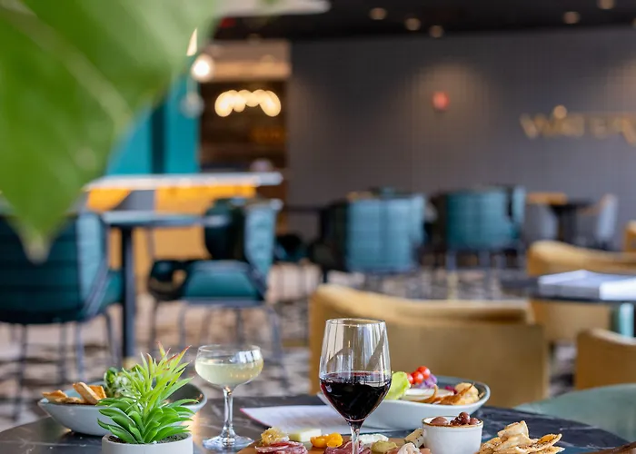 Voco Downtown - Riverwalk By Ihg Chicago