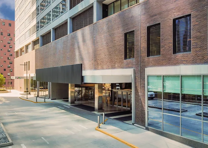 Voco Downtown - Riverwalk By Ihg 3*